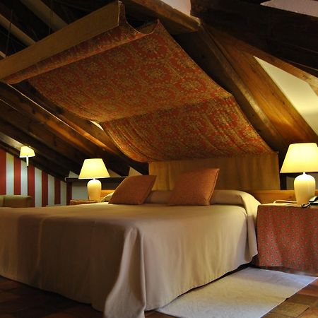 El Hotel De La Villa Pedraza Esterno foto