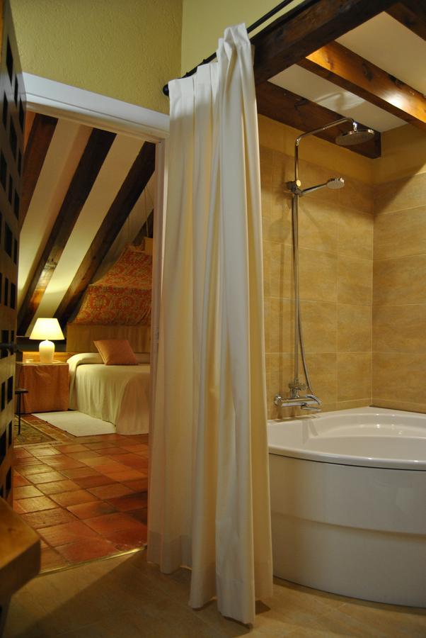 El Hotel De La Villa Pedraza Esterno foto