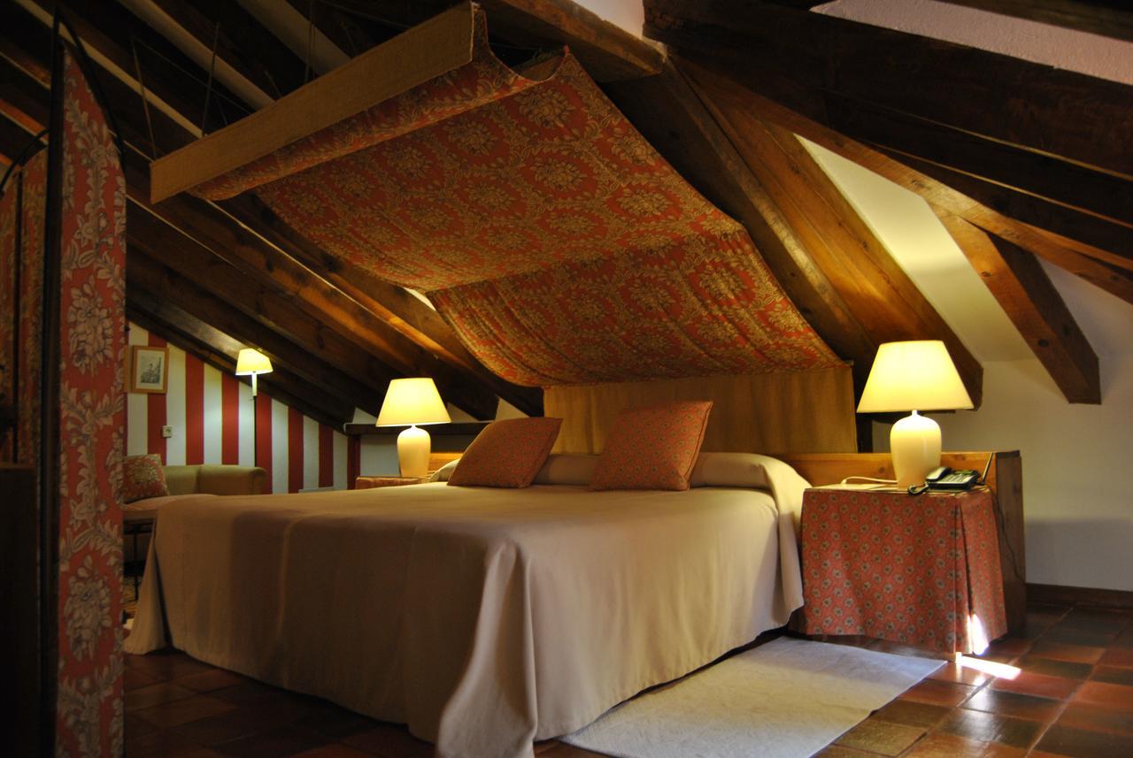 El Hotel De La Villa Pedraza Esterno foto